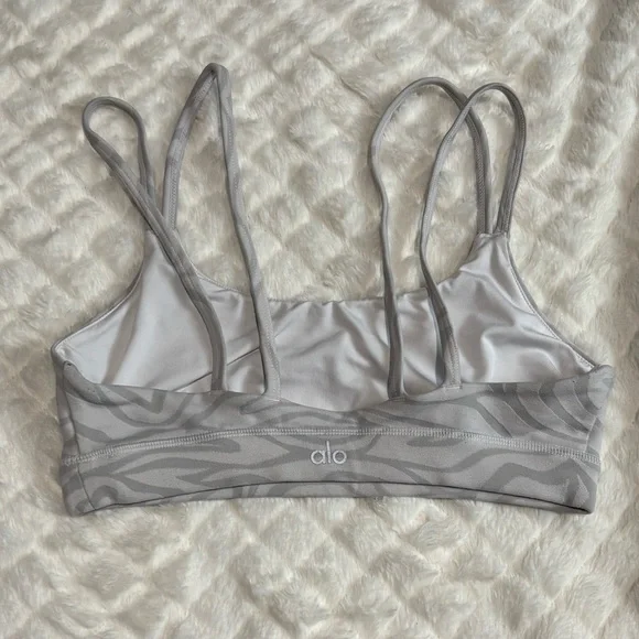 ALO Yoga Work it Out Sports Bra - Picture 2 of 3